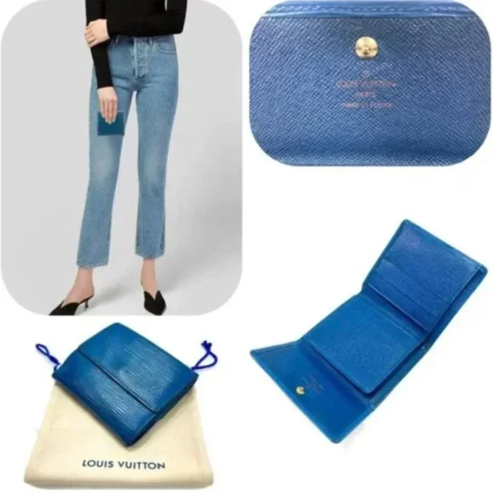 Auc Louis Vuitton blue Epi leather classic wallet w double button snap closure